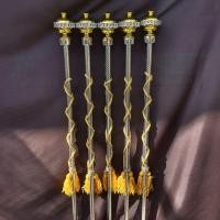 ราคา ไม้คฑา ดรัมเมเยอร์ สีทอง-เงิน พันเชือกทอง พู่ทอง ขนาด 90 cm. (28010602355)