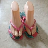 ราคา รองเท้าแตะหูคีบ havaianas ลายเขียวชมพู (มือสอง) (28153159472)