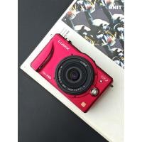 ราคา Used Panasonic Lumix DMC-GF2 red with Lumix G 14mm F2.5 [JPN only](มือสอง) (28092393975)