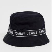 ราคา หมวก Tommy logo tape bucket hat (2342708854)