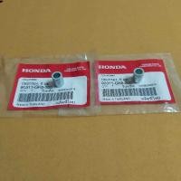 ราคา ปลอกรองน็อตตะกร้า[L/R]แท้เบิกศูนย์HONDA/ดรีมคุรุสภา/ดรีมท้ายมน/SUPER_CUB/ดรีมซุปเปอร์คัพ/ดรีม110i/ซุปเปอร์คัพCPU/แท้100% (21095522769)