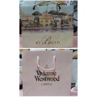 ราคา ถุงกระดาษ แบรนด์เนมแท้ # 2 ใบ 2 แบรนด์ ถุงหูหิ้ว shopping *** มือสอง สภาพดี *** (25135966363)