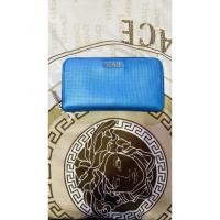 ราคา FENDI zippy กระเป๋าสตางค์ใบยาวเฟนดิซิปรอบ สีฟ้า มือสอง ของแท้ (24689782411)