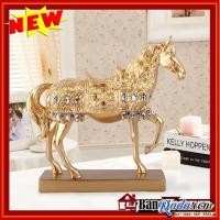 ราคา ตุ๊กตาเรซิ่นมงคลม้าเงินม้าทอง ตุ๊กตาห้อยขา ของมงคลตกแต่งบ้าน งานเรซิ่นตุ๊กตาน่ารัก ของตกแต่งบ้านแนวมงคล (2723007082)