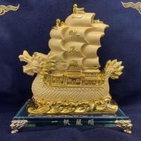 ราคา เรือสำเภาหัวมังกรตั้งโชว์ งานเรซิ่นพ่นทรายทอง สูง 19 cm ยาว 16.5 cm (16765903352)