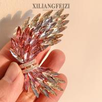 ราคา เข็มกลัดขนนกคริสตัลออสเตรีย เข็มกลัดรูปปีก เครื่องประดับเสื้อผ้าแฟชั่น ของขวัญหรูหรา Unisex (28302197964)