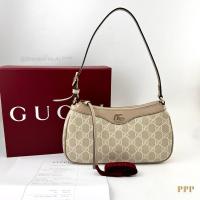 ราคา Gucci สวยมากกก รุ่นใหม่พร้อมกล่อง ราคาขายเพียงแค่ 35,900 เท่านั้น (29926802428)