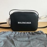 ราคา balenciaga everyday bag xs (6352684353)