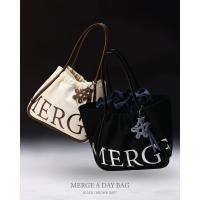 ราคา กระเป๋า Merge A Day Bag ของแท้ % (29274588497)