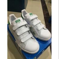ราคา พร้อมส่ง Adidas STAN SMITH CF J ของแท้ ของใหม่ 100% (946369925)