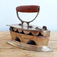 ราคา เตารีดถ่านทองเหลืองโบราณไม่ใช่เหล็กไก่ (27660052830)