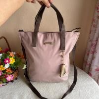 ราคา Everlast แท้ งานผ้า สภาพดีซับในสะอาดร่องรอยใช้งานเล็กน้อยมากสายยาวเดิมๆคู่ตัว ขนาด 9 กว้าง 3 สูง 10 นิ้ว 590 บาท (42852895751)