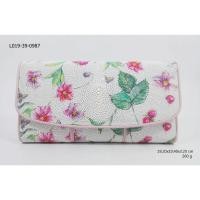 ราคา L 019 กระเป๋าหนังปลากระเบนสามพับพิมพ์ลาย หนังปลากระเบนแท้ 100% หนังซับสีชมพูอ่อน (2141483968)