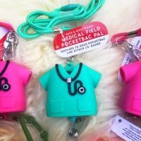 ราคา BBW Bath & Body Works gel hanger 29ml - เสื้อโค้ทคุณหมอสีน้ําเงิน (42113498985)