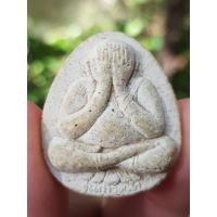 ราคา พระปิดตาหลวงปู่พรหมมา สำนักสงฆ์วิปัสสนาสวนหินผานางคอย จ.อุบลราชธานี ปี2538 (รุ่นก้าวหน้า) (40809085041)