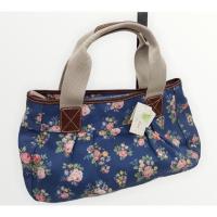 ราคา กระเป๋า Cath Kidston สีน้ำเงินลายดอกไม้ ผ้าเคลือบเทฟลอนกันน้ำ**ใหม่&ของแท้จาก shop ที่อังกฤษ** (7495879039)
