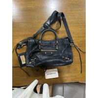 ราคา กระเป๋า balenciaga mini city สีดำ มือสอง สภาพผ่านการใช้งาน (42901282043)
