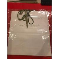 ราคา ถุงกระดาษ Van cleef &arpels 15x16นิ้วพร้อมริบบิ้น (25458101668)