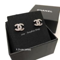 ราคา New Chanel Earrings 1cm (2365367040)