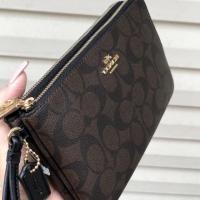 ราคา กระเป๋า coach คล้องมือ มี2ซิป ของแท้ มือ2 เราใช้เอง (1713146011)