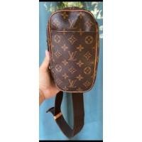 ราคา Louis Vuitton กระเป๋าคาดอกมือสองของแท้100% (22150499829)