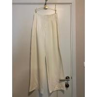 ราคา กางเกงขากระบอกสีขาวเอวสูง แบรนด์ JIUER size S (20391577808)