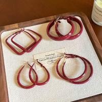 ราคา T แฟชั่น All-Match ต่างหูสีแดงหยดเคลือบรูปไข่ธรรมดา Hoop ต่างหูหญิงฤดูใบไม้ร่วงฤดูหนาวภาษาฝรั่งเศสคํา High-End อารมณ์ต่างหูอารมณ์ Simple All-Match ต่างหูปีใหม่ 25 (57353572544)