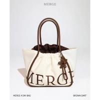 ราคา Merge A day bag (มีโค้ด 30%) สี Brown dart รุ่นใหม่ (29167142351)