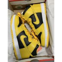 ราคา THE NIKE DUNK HIGH “VARSITY MAIZE” (3178821619)