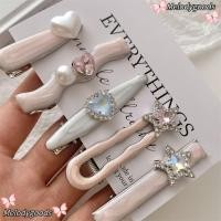 ราคา MELODG เซ็ตคลิปผม 5 ชิ้น แบบหัวใจ พลอยสวารอฟสกี้ สไตล์แกล็กسيสีชมพู สำหรับผู้หญิง (58001930704)