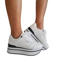 ราคา รองเท้าผ้าใบ Guess พื้นบุนวม 6p หนังแท้ (42569665481)