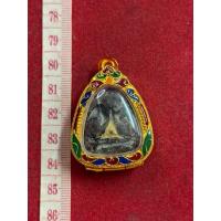 ราคา พระปิดตาหลวงปู่แก้ววัดเครือวัลย์พิมพ์หลังแบบเนื้อกะลาแท้คลุกกรักลงทองพร้อมกรอบทองไมครอนลงยา (26821032951)