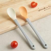 ราคา [ไดโซะ KR] ชุดช้อนทําอาหารซิลิโคนมินิ (2 ชิ้น) – อ่อนโยนบนเครื่องครัวเหมาะสําหรับอาหารเด็กและซุป กะทัดรัด ทนทาน (41672631575)