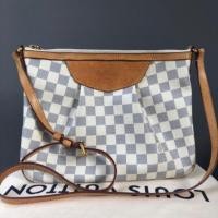 ราคา Louis vuitton Azur Siracusaใช้ code -BASM ลดเพิ่ม 100฿ (1479697655)