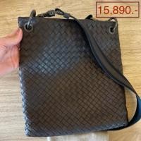 ราคา กระเป๋าสะพายข้าง Bottega Veneta มือสอง ของแท้ (19513739063)