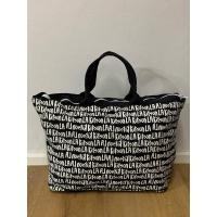 ราคา LA Kitson ใบใหญ่ ใช้เป็นovernight bagได้ สวย สภาพดี (41150839716)