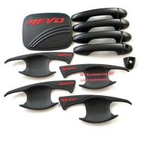 ราคา revo รีโว้ เบ้ากันรอย ครอบมือจับ ครอบฝาถังน้ำมันสำหรับรถตัวเตี้ย2WDเท่านั้น สีดำโลโก้แดงรุ่น4ประตู #S (5737261776)