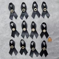 ราคา พร้อมส่ง!!! โบว์ไว้อาลัย ริบบิ้นไว้อาลัย เข็มกลัดไว้อาลัย เข็มกลัดโบว์ริบบิ้น ริบบิ้นโบว์ดำ ทำจากริบบิ้นผ้าซาตินอย่างดี (42125989702)