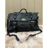 ราคา กระเป๋าสะพายหนังแท้แบรนด์ Sisley (3023831494)