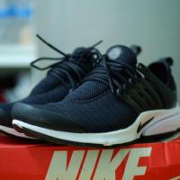 ราคา รองเท้า NIKE AIR PRESTO มือสอง (219944087)