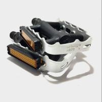 ราคา บันไดจักรยาน wellgo m273 บันไดจักรยานเบา ขาถีบจักรยาน บันไดเบา บันไดจักรยานเสือภูเขา บูช (1445845707)