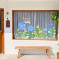 ราคา สติ๊กเกอร์ติดประตูกระจก ลายการ์ตูนดอกไม้ร้านค้าหน้าต่างสติกเกอร์กระจกหน้าต่างบ้านตกแต่งหน้าต่างสติกเกอร์แบบคงที่ปลอดกาว (43653408130)