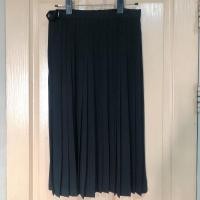 ราคา กระโปรงพลีทนักศึกษา สีดำ ร้านนิสิต กระโปรงร้านนิสิต (9526109586)