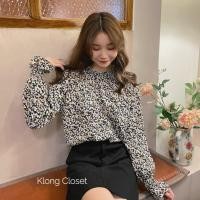 ราคา Turtle เสื้อลายดอกแขนยาว คอเต่า (8626938480)