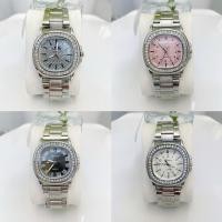 ราคา นาฬิกาข้อมือผู้ชาย ผู้หญิง genevaของแท้ สายสเตนเลสสีเงิน (41276674567)