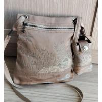 ราคา กระเป๋าสะพายผ้าไหมญี่ปุ่นปักลาย งานแฮนด์เมด (53752301931)