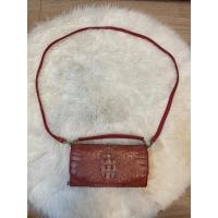ราคา กระเป๋าหนังจระเข้แท้สะพายข้างสีแดง (11220831803)