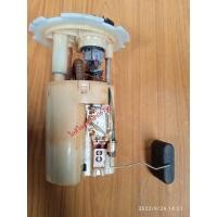 ราคา #ปั๊มติ๊กในถังน้ำมันเชฟโรเลตchevroletอวีโอaveoออพตร้าoptra ลงขายอันละ 2,500 บาทของแท้มือสอง (21150218065)