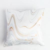 ราคา หมอนอิงลายหินอ่อนสีขาวสีทอง - เบาะโซฟา - 40x40 (27865183875)