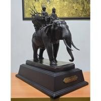 ราคา พระนเรศวรทรงช้าง จัดสร้างที่ พระบรมราชานุสาวรีย์สมเด็จพระนเรศวรมหาราช อ.พนมทวน จ.กาญจนบุรี (40210416176)